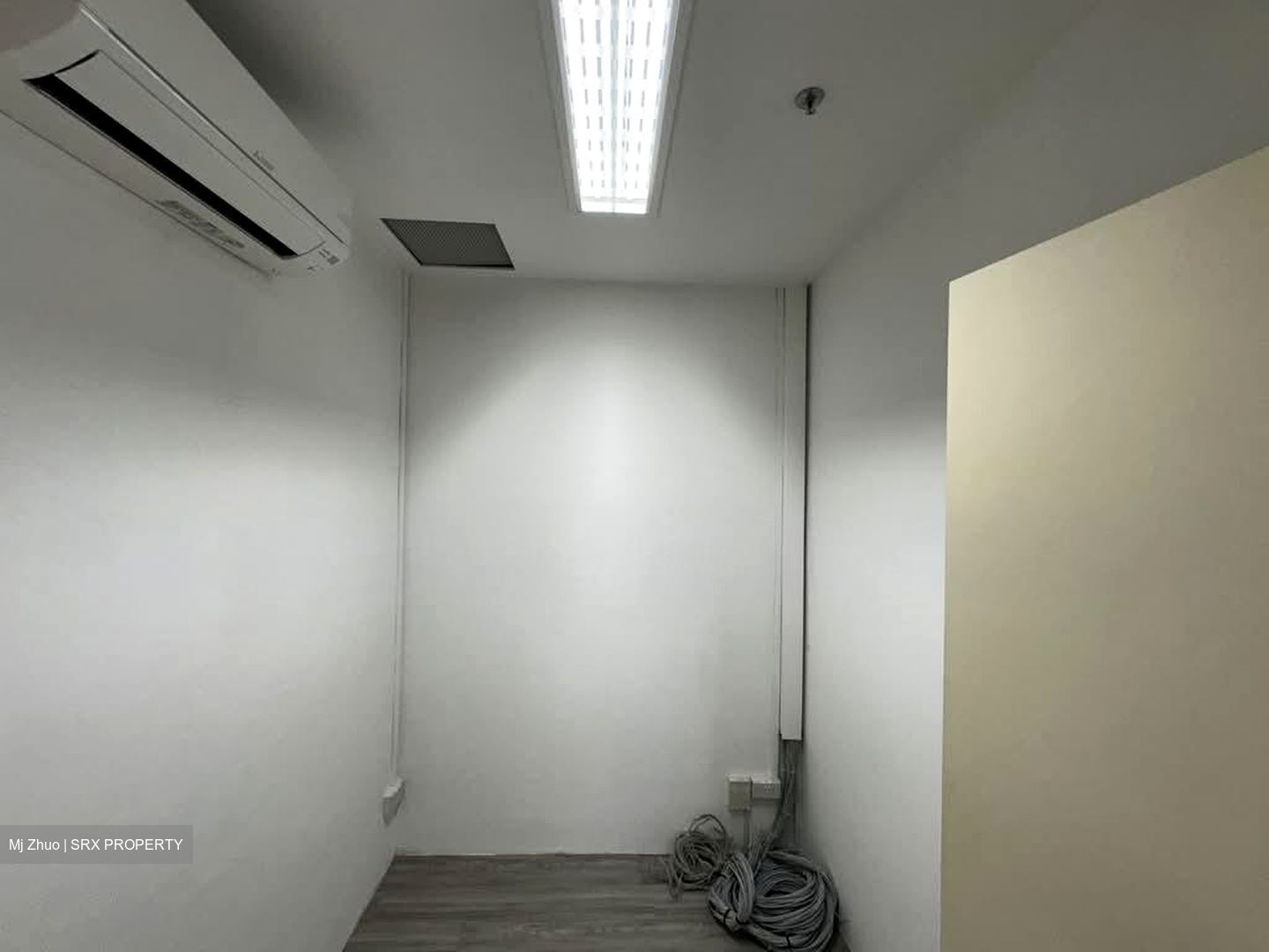Breadtalk (D19), Office #553454551
